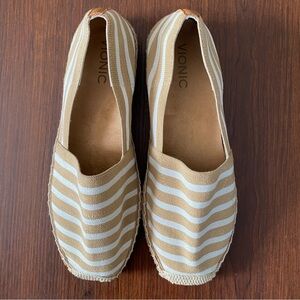 VIONIC Striped Espadrilles Tan & White Resort Vacay Vibes Flats
